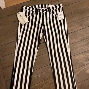 New with tags Rag & Bone black/white stripe size 28 Capri jeans